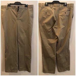 Docker Khakis  Size 36x34 straight leg